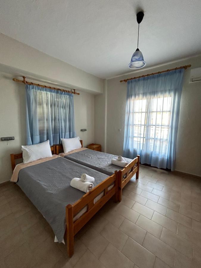 Christopher Apartments Afytos Exterior photo